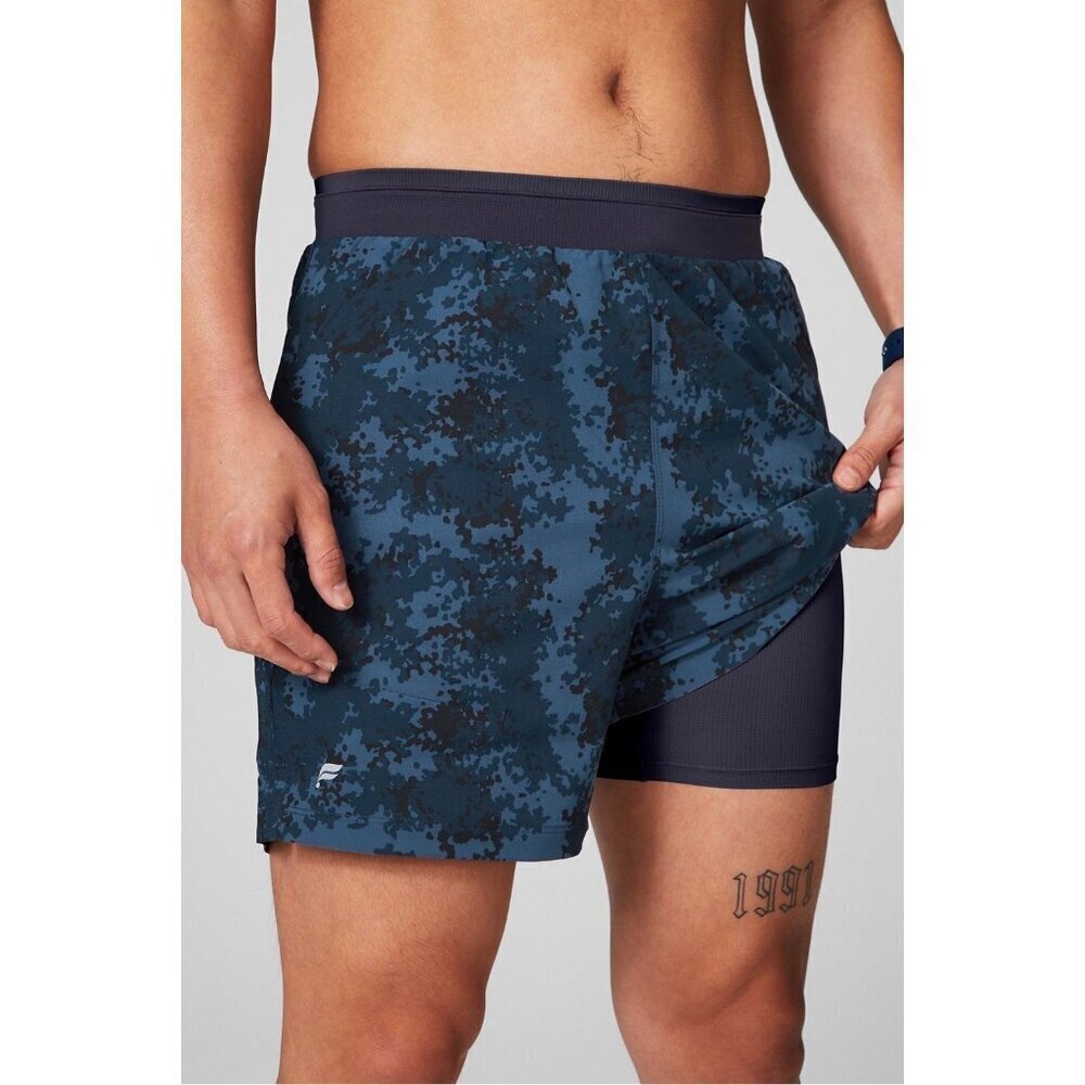 Fabletics Fundamental Men Blue Camo Athletica Performance Unlined Shorts Medium